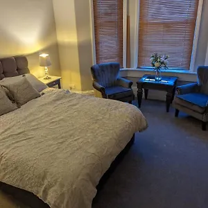 Gorgeous Cosy Flat With Free Parking And Garden Apartment Bath