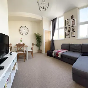 Cosy Town Centre Close To Apartment Bournemouth